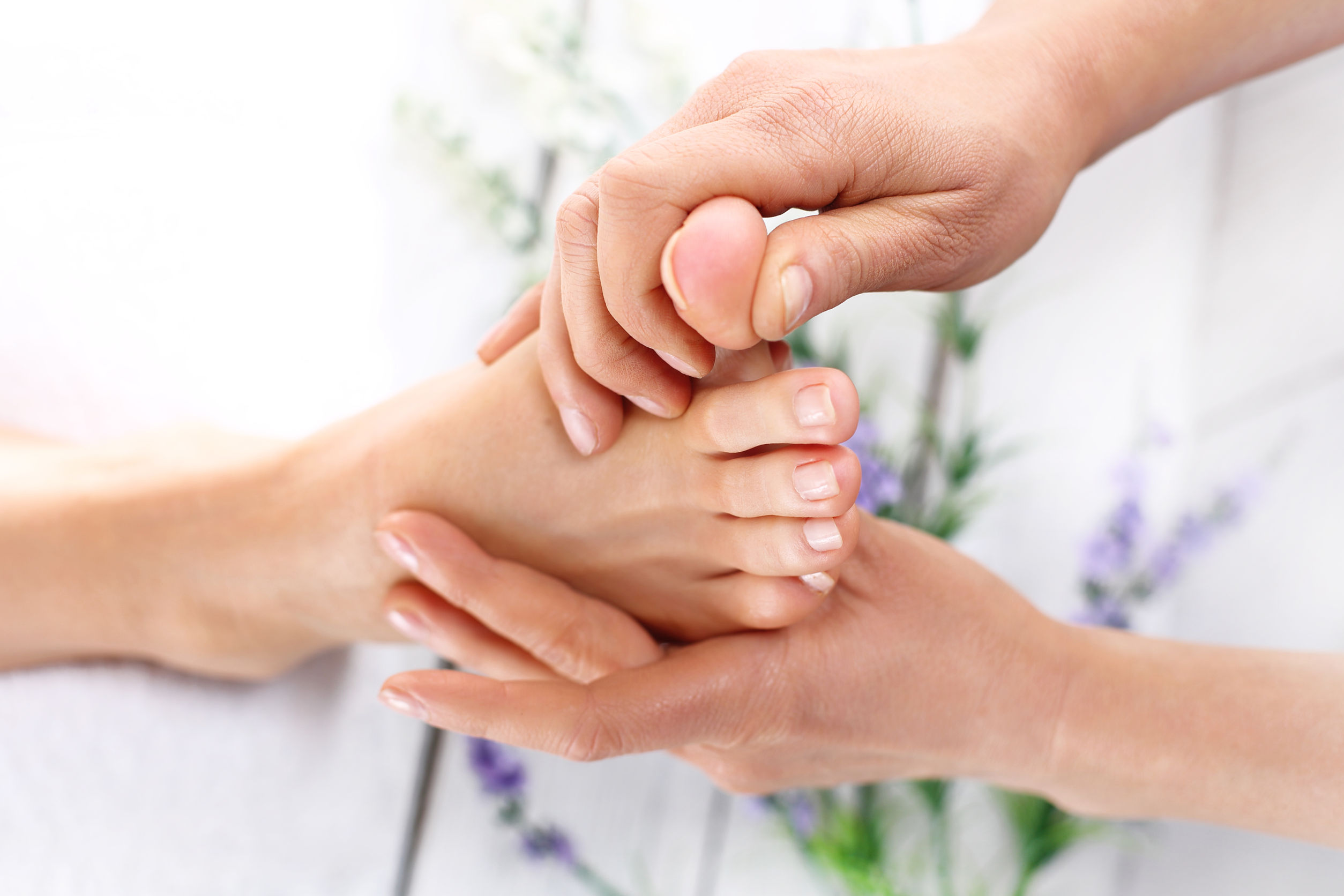 This Foot Massage Technique Will Change Your Life - gwx1yva